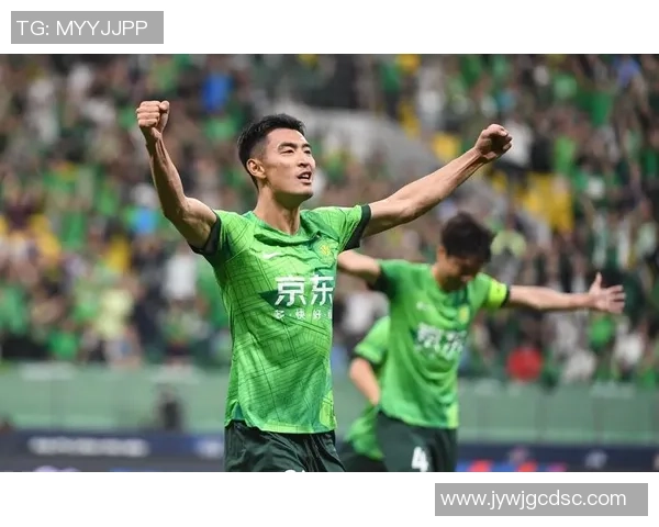 北京篮球队在洲际杯积分榜上以63分稳居第一名展现强劲实力 北京篮球队在洲际杯积分榜上以63分稳居第一名展现强劲实力