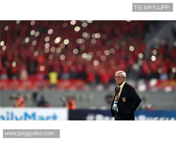 卡塔尔足球明星海报图片展示与解析引领球迷感受激情与荣耀