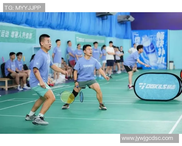 深圳羽毛球队比赛经验深度对比及其对未来发展的影响分析 深圳羽毛球队比赛经验深度对比及其对未来发展的影响分析